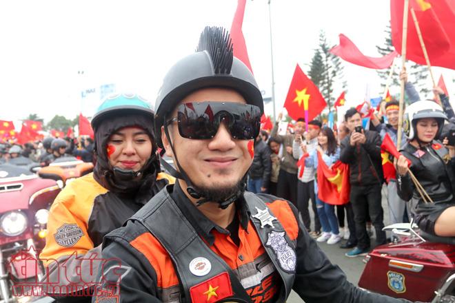 Dàn mô tô 'khủng' đón đoàn U23 Viêt Nam ảnh 3