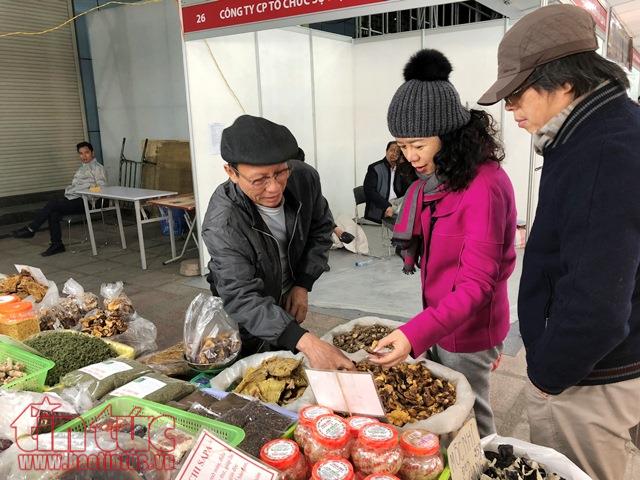 'Săn' đặc sản Việt tại các phiên chợ Tết, chợ Xuân ảnh 5