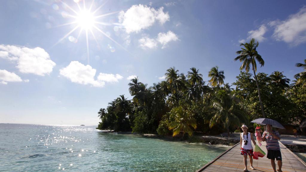 Lý do Việt Nam và nhiều nước khuyến cáo công dân không đến 'thiên đường' Maldives ảnh 2