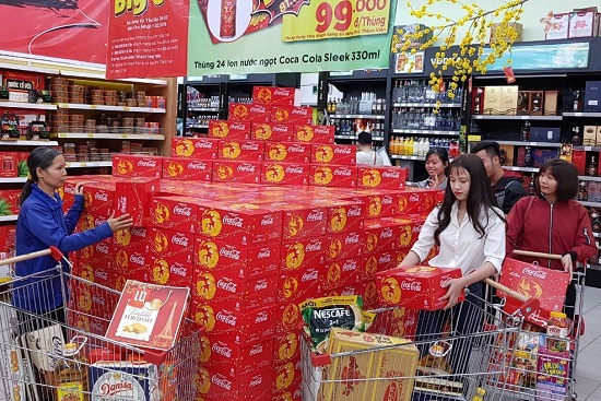 Đông nghịt người dân đến chợ, siêu thị mua sắm hàng Tết ảnh 4