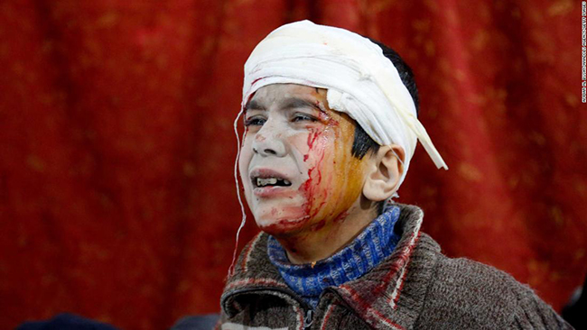 Xót xa cảnh người Syria mắc kẹt trong 'tử địa' Đông Ghouta sau cơn mưa bom ảnh 6