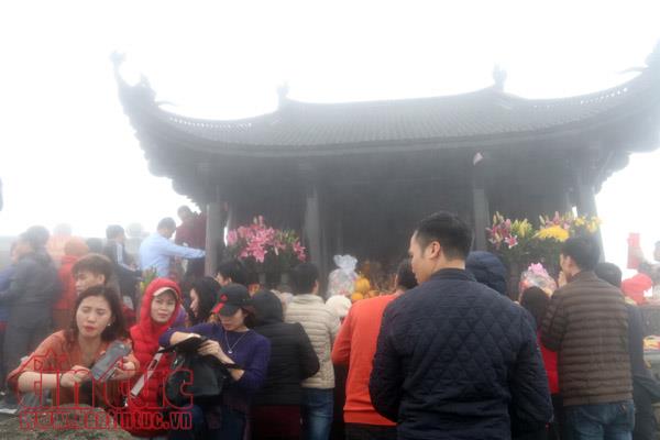Hàng vạn người về dự lễ khai hội Xuân Yên Tử 2018 ảnh 13