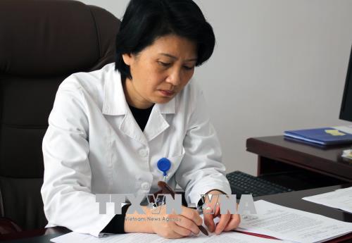 Nữ bác sĩ dân tộc Thái tâm huyết với y học cổ truyền ảnh 1