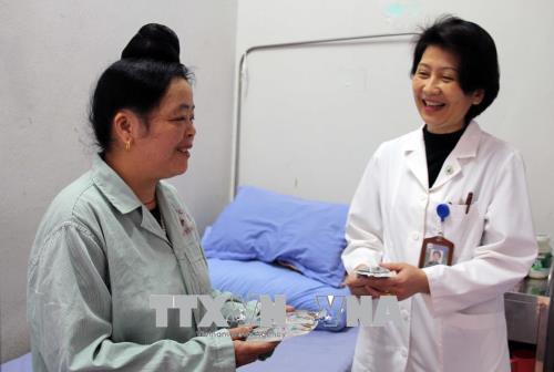 Nữ bác sĩ dân tộc Thái tâm huyết với y học cổ truyền ảnh 2