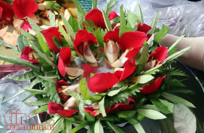 Biển người đổ về hội Lim nghe quan họ ảnh 6