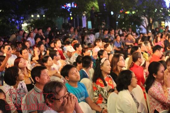 150 nghệ sỹ tham gia khai mạc Lễ hội áo dài TP Hồ Chí Minh lần 5 ảnh 4