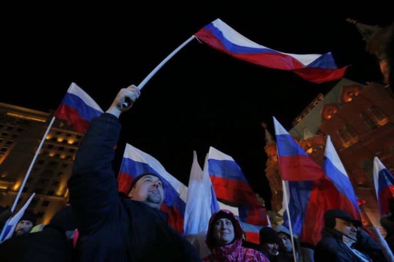 Nước Nga ngập sắc cờ hoa mừng chiến thắng của Tổng thống Putin ảnh 3
