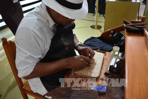 Trung Quốc viện trợ 36 triệu USD cho Cuba ảnh 1
