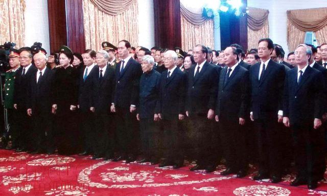 Xúc động lễ viếng nguyên Thủ tướng Phan Văn Khải tại TP Hồ Chí Minh ảnh 1