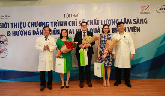 Các bệnh viện hướng tới chất lượng dịch vụ tốt nhất cho người bệnh ảnh 1