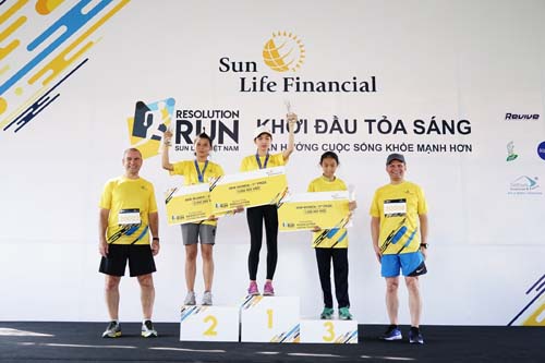 Giải chạy bộ 'Sun Life Việt Nam – Đường chạy Khởi đầu tỏa sáng 2018' ảnh 1