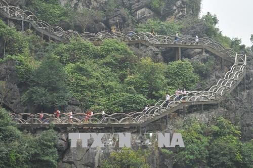 Sẽ tháo dỡ 900 bậc thang xây dựng trái phép tại khu vực Tràng An cổ ảnh 1