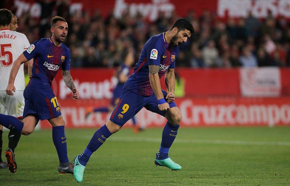 Xem clip Messi tỏa sáng phút 89 giúp Barca thoát thua trước Sevilla ảnh 2
