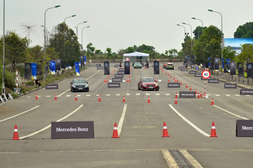 Học viện Lái xe An toàn Mercedes-Benz (MBDA) lần thứ 15 ảnh 1
