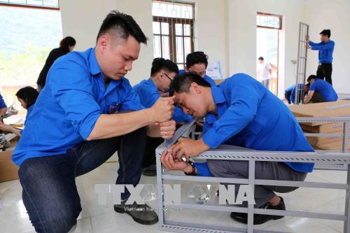 Tủ sách Đinh Hữu Dư: Nước mắt và những nụ cười ảnh 2