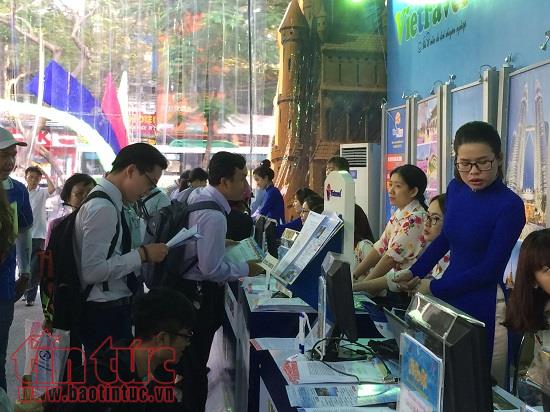 Hàng chục ngàn tour du lịch hè và vé máy bay giảm giá sốc ảnh 1