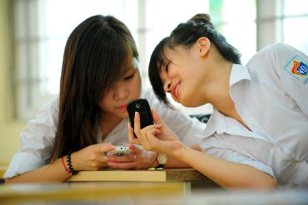  Vì sao Sở GD-ĐT Hà Nội quy định sử dụng điện thoại, mạng xã hội với học sinh?