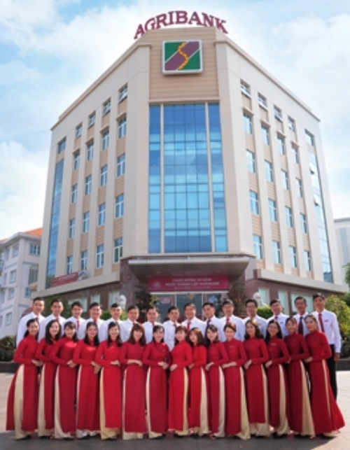 Agribank Long An- 30 năm gắn bó thủy chung ảnh 1
