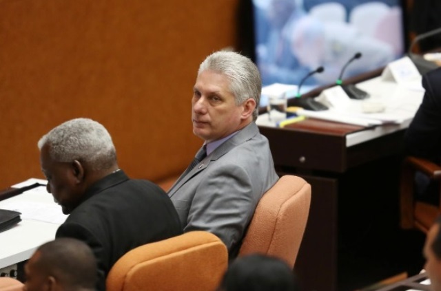 Thời khắc tân Chủ tịch Cuba Miguel Diaz-Canel Bermudez tuyên thệ nhậm chức ảnh 3