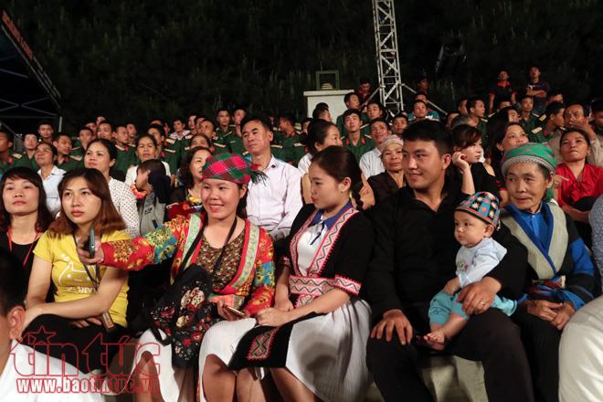 Khai mạc Ngày văn hóa các dân tộc Việt Nam năm 2018 ảnh 9