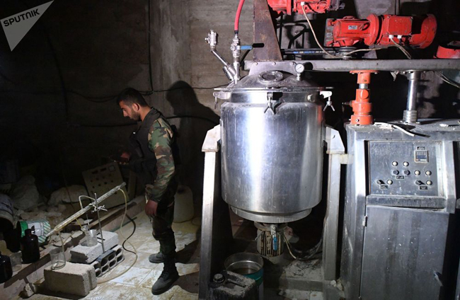 Bên trong phòng thí nghiệm hóa học của phiến quân tại Syria ảnh 5