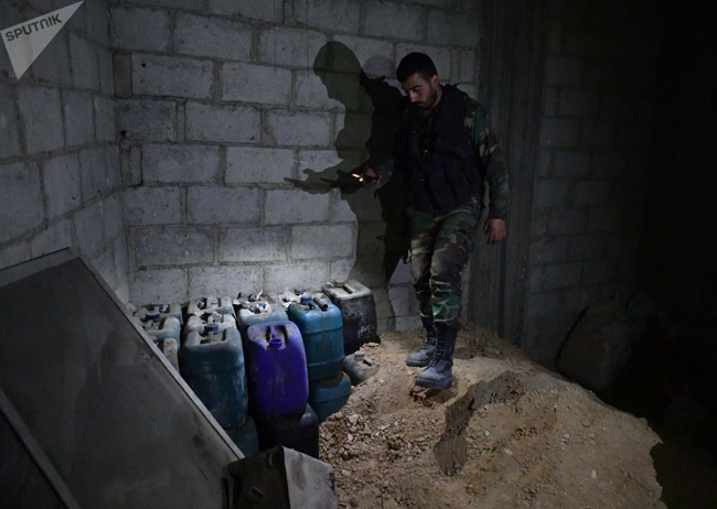 Bên trong phòng thí nghiệm hóa học của phiến quân tại Syria ảnh 7