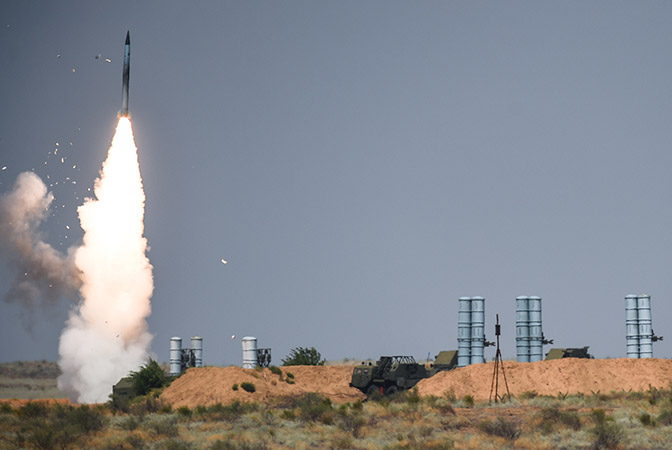 Nga tạo khói ngụy trang để chuyển giao S-300 cho Syria? ảnh 1