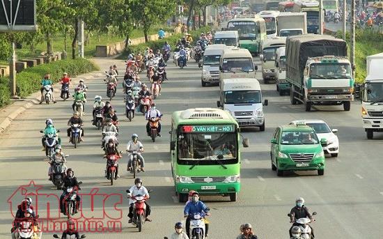 Miễn phí 7 tuyến xe buýt cho người dân đi lại trong dịp lễ 30/4 và 1/5 ảnh 1