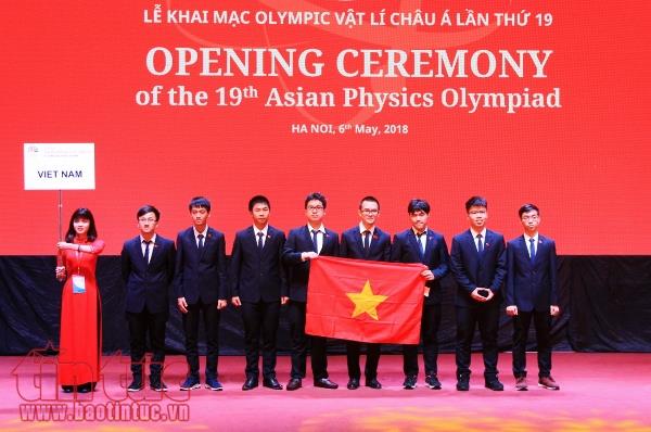 Hà Nội chào đón các tài năng trẻ tham dự Olympic Vật lý Châu Á 2018 ảnh 2