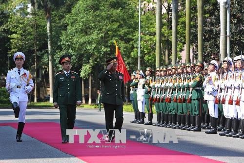 Tổng Tham mưu trưởng Quân đội nhân dân Lào thăm chính thức Việt Nam ảnh 2