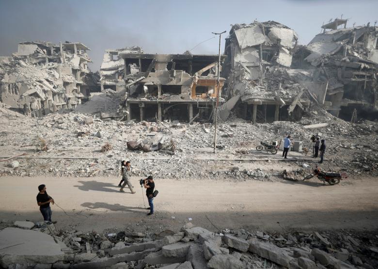 Cận cảnh vùng ngoại ô Damascus hoang tàn sau giải phóng ảnh 2