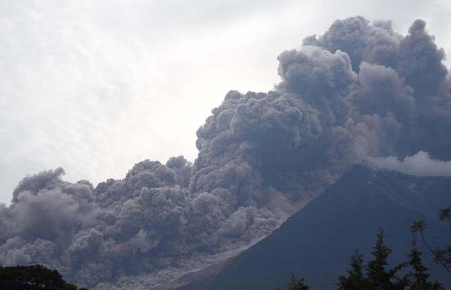 Hiện trường khủng khiếp vụ núi lửa phun trào ở Guatemala ảnh 7