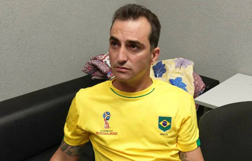 Cảnh sát Nga để gangster Brazil xem hết trận bóng World Cup rồi mới bắt giữ ảnh 1