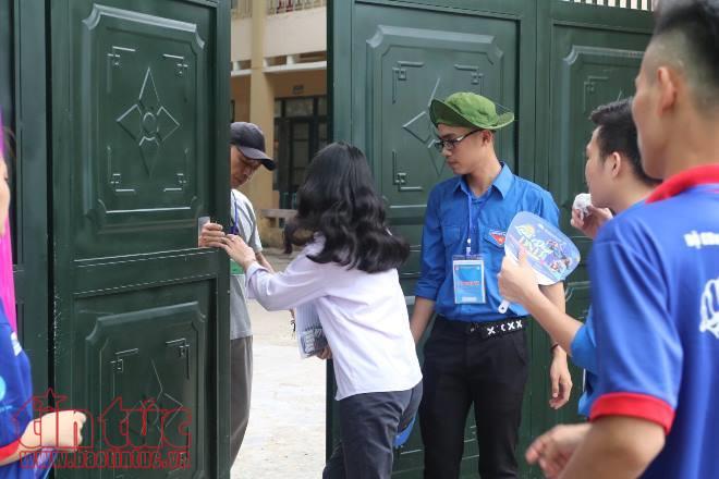 Chiều 25/6: Thí sinh làm bài thi môn Toán ảnh 5