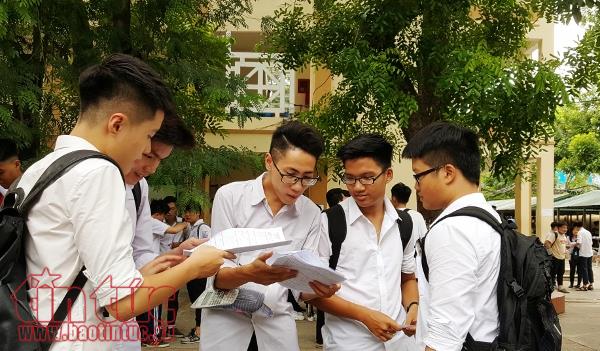 Kết thúc ngày thi thứ nhất kỳ thi THPT quốc gia năm 2018: Đề thi hay và bám sát thực tiễn ảnh 1