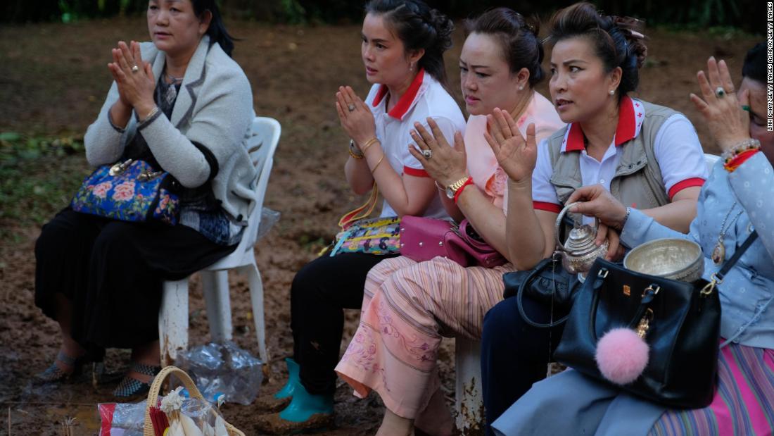Hành trình chạy đua thời gian tìm kiếm đội bóng thiếu niên Thái Lan mất tích ảnh 8