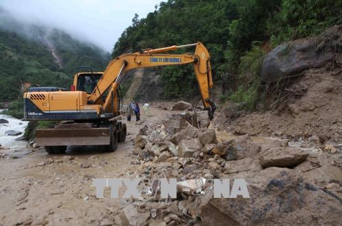 Lai Châu: Hàng nghìn hộ dân ở huyện Mường Tè bị cô lập sau lũ ảnh 1