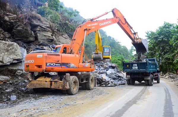 Xóa gấp các ‘điểm đen’ tai nạn giao thông trên đường đèo ảnh 2