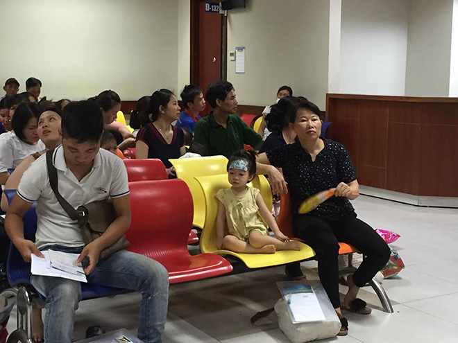 Nhiều trẻ sốt, viêm phổi đột ngột vì nắng nóng ảnh 2