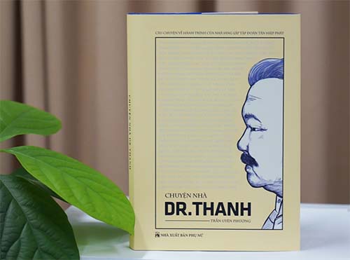 Đọc "Chuyện nhà Dr. Thanh" để thấy khát khao vươn ra biển lớn