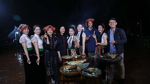 Du học sinh làm kênh Youtube quảng bá du lịch, ẩm thực Việt Nam ảnh 1