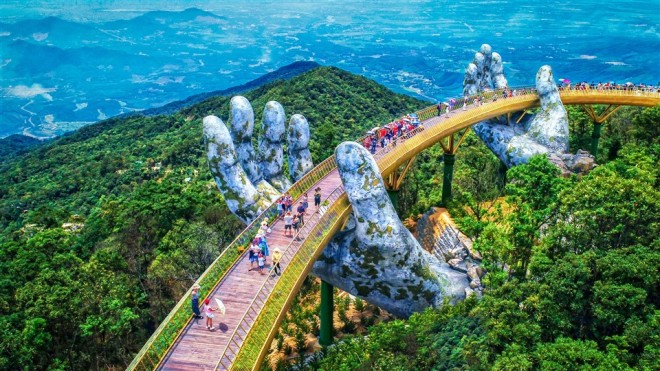Du khách thăng hoa với 'món mới' tại Bà Nà Hills ảnh 5