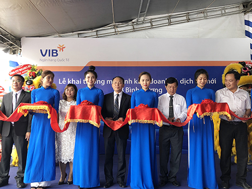VIB ra mắt mô hình kinh doanh và dịch vụ mới tại Bình Dương ảnh 1