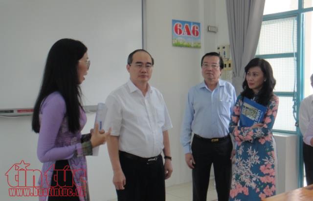  Học sinh bậc THCS tại TP Hồ Chí Minh có thể được miễn học phí ảnh 1