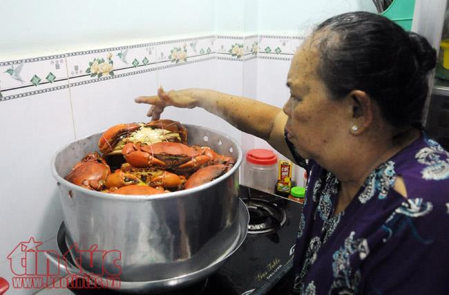 Cua 'dì Ba' giá gần 1 triệu đồng/kg vẫn bán đắt như 'tôm tươi' ảnh 7