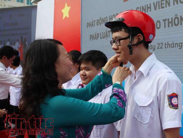 Xây dựng văn hóa an toàn giao thông từ ý thức học sinh, sinh viên ảnh 2