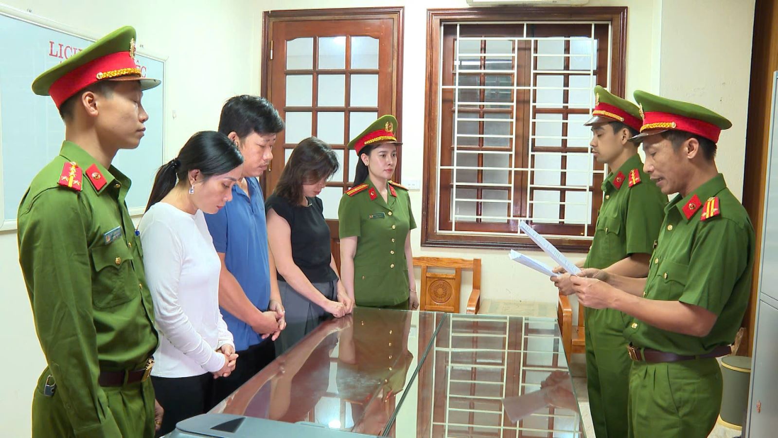 Chú thích ảnh