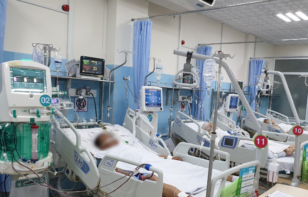 Mỗi ngày uống nửa lít bia, nam thanh niên phải nhập viện cấp cứu và lọc máu liên tục