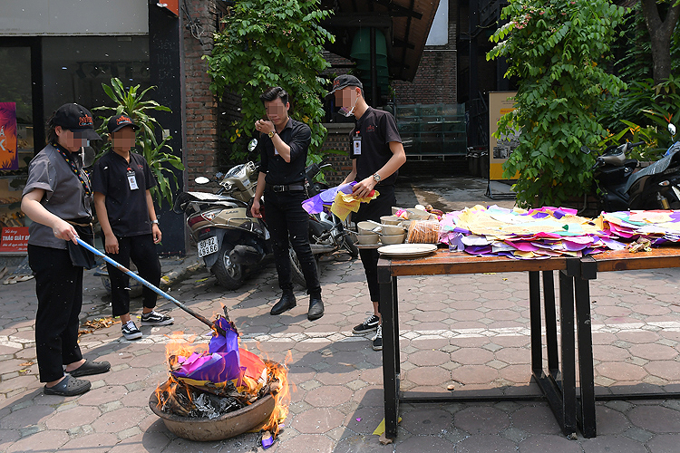 Chú thích ảnh