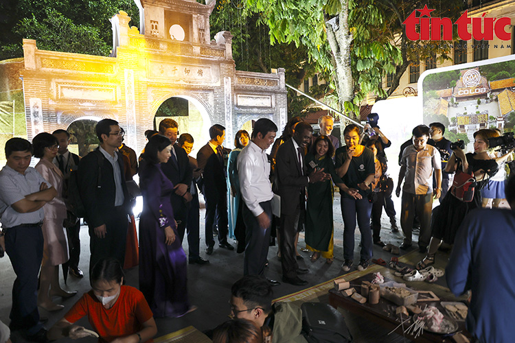 Chú thích ảnh
